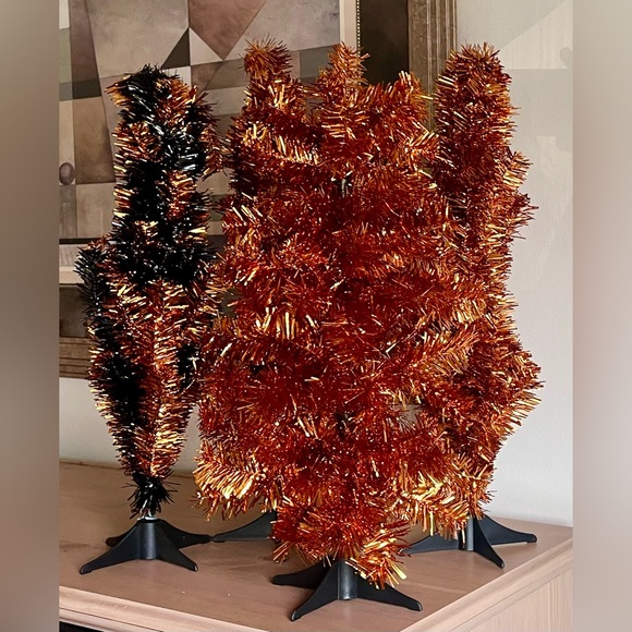 Halloween (NWT) tinsel tree 3 orange -1 black/orange 22” H - home decor - Picture 1 of 17